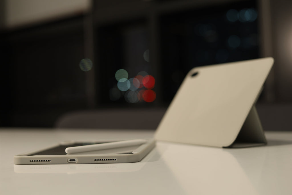 FreeAngle Flex – Adjustable Stand & Protective Bumper Case for iPad