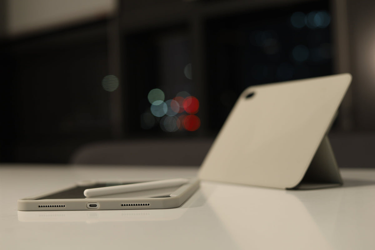 FreeAngle Flex – Adjustable Stand & Protective Bumper Case for iPad